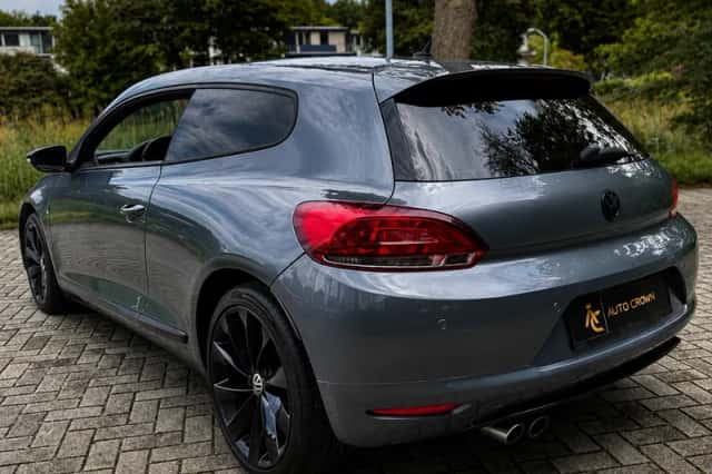 Volkswagen Scirocco (2009) thumbnail 3