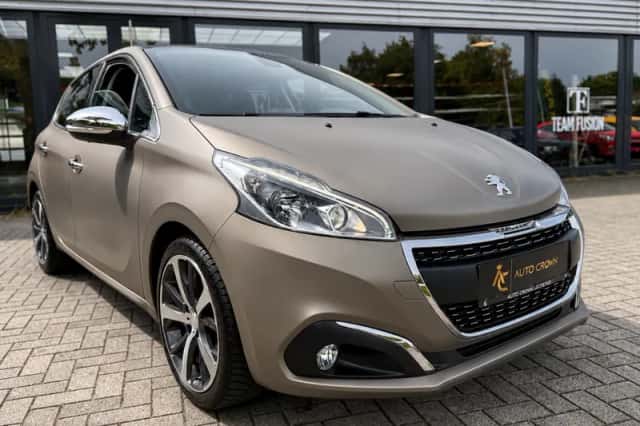 Peugeot 208 (2015) thumbnail 6