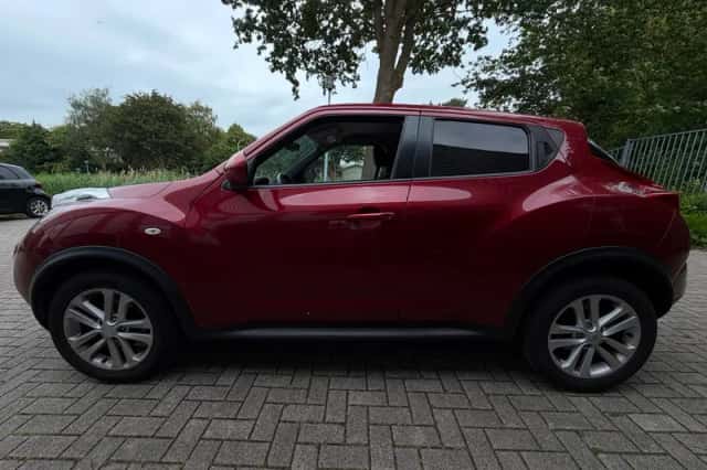 Nissan Juke (2012) thumbnail 4