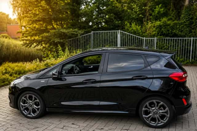 Ford Fiesta (2018) thumbnail 2