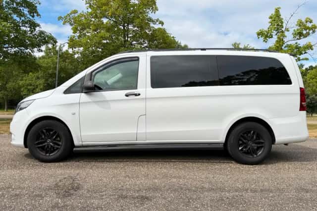 Mercedes-Benz Vito (2017) thumbnail 4