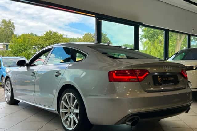 Audi A5 (2015) thumbnail 2