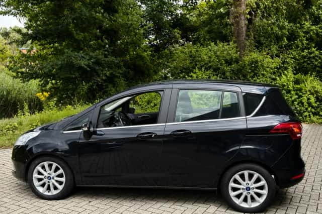 Ford B-Max (2015) thumbnail 2