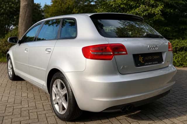 Audi A3 (2012) thumbnail 3