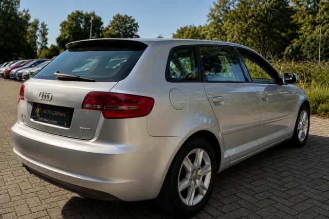 Audi A3 (2012) thumbnail 4