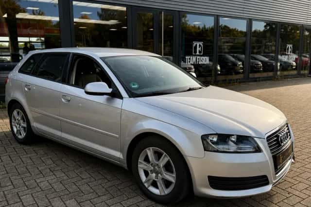 Audi A3 (2012) thumbnail 5
