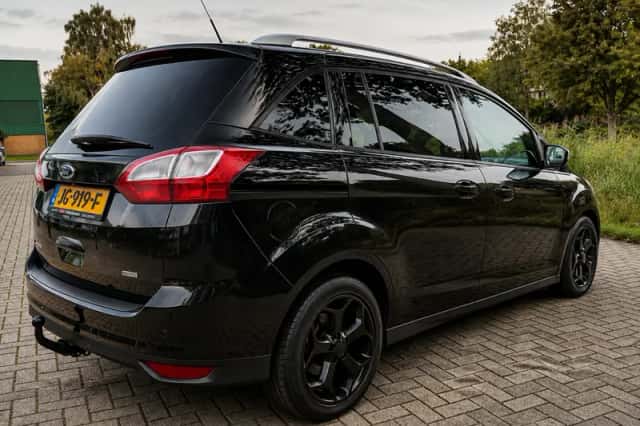 Ford Grand C-Max (2015) thumbnail 4