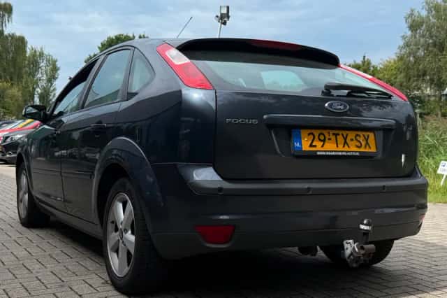 Ford Focus (2007) thumbnail 5
