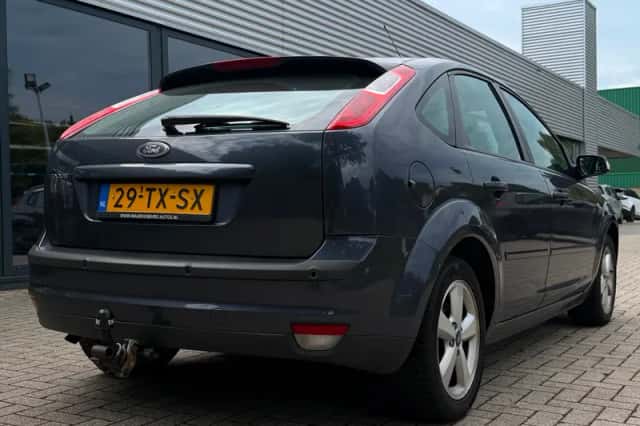 Ford Focus (2007) thumbnail 6
