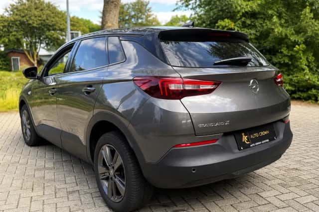 Opel Grandland (2019) thumbnail 3