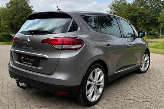 Renault Scénic (2017) thumbnail 4