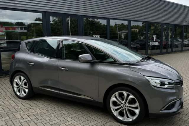 Renault Scénic (2017) thumbnail 5