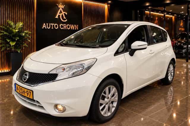 Nissan Note (2015) thumbnail 1