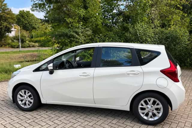 Nissan Note (2015) thumbnail 2