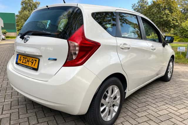 Nissan Note (2015) thumbnail 4