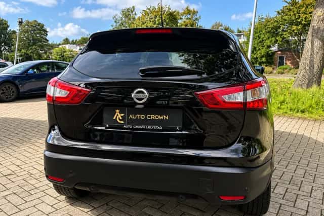 Nissan Qashqai (2016) thumbnail 4