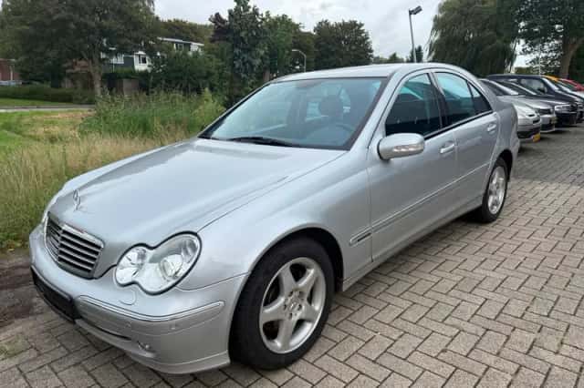 Mercedes-Benz C-Klasse (0) thumbnail 1