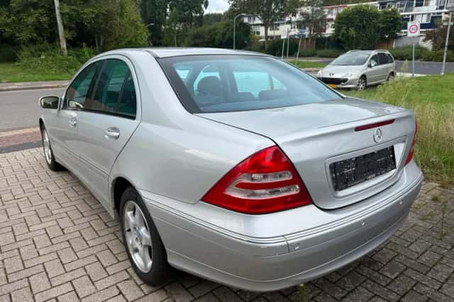 Mercedes-Benz C-Klasse (0) thumbnail 2