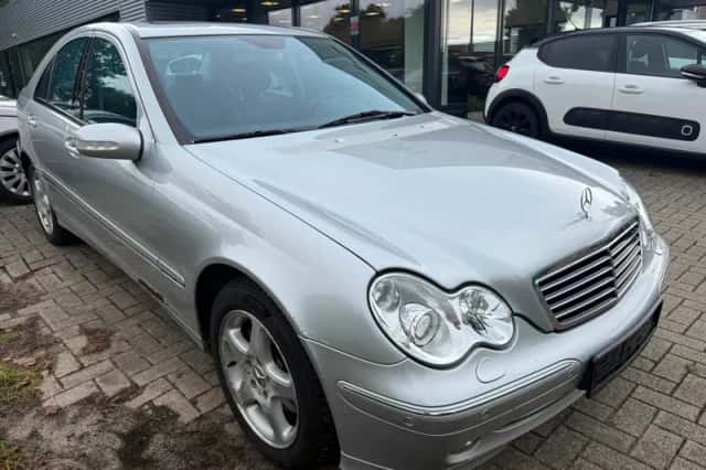 Mercedes-Benz C-Klasse (0) thumbnail 4