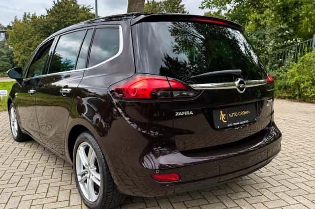 Opel Zafira (2013) thumbnail 3