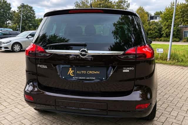 Opel Zafira (2013) thumbnail 4