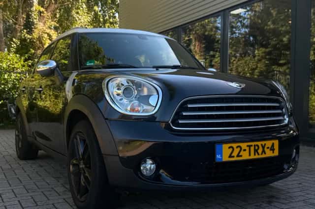 MINI Countryman (2012) thumbnail 1