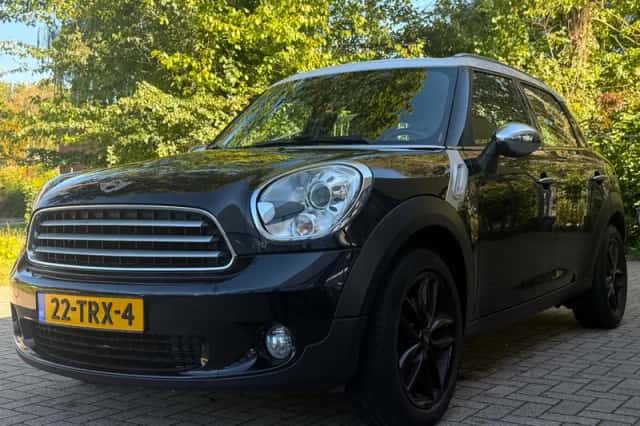 MINI Countryman (2012) thumbnail 3