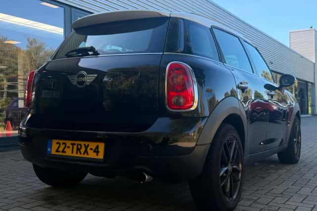 MINI Countryman (2012) thumbnail 5