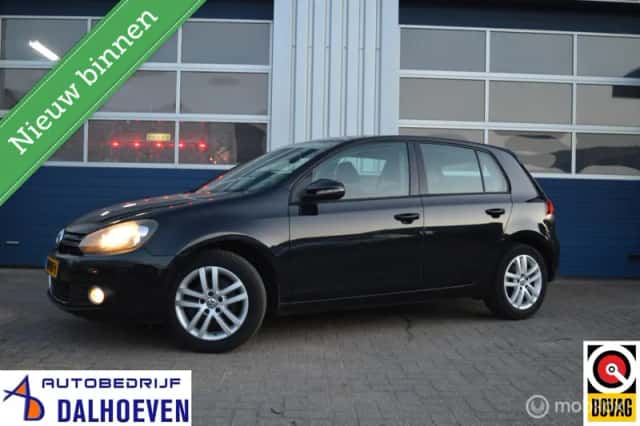 Volkswagen Golf (2011) thumbnail 3