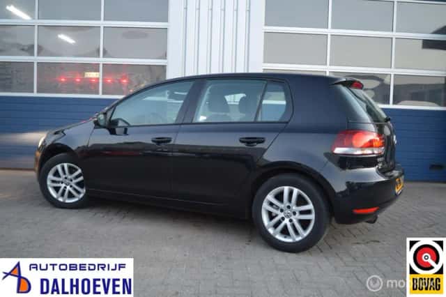 Volkswagen Golf (2011) thumbnail 5