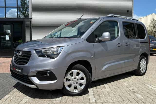 Opel Combo Life (2019) thumbnail 2