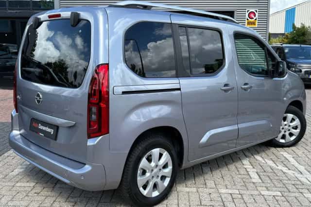 Opel Combo Life (2019) thumbnail 4