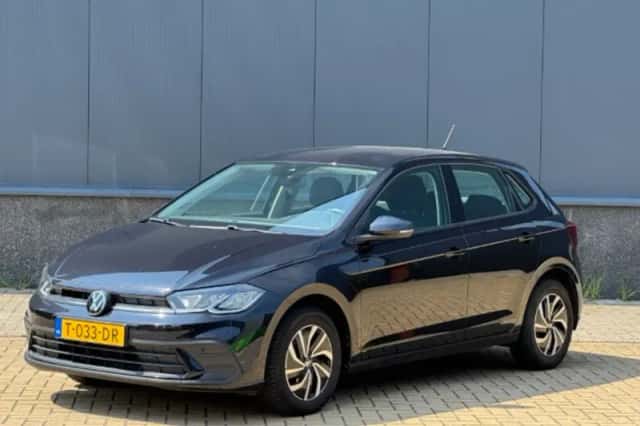 Volkswagen Polo (2023) thumbnail 2