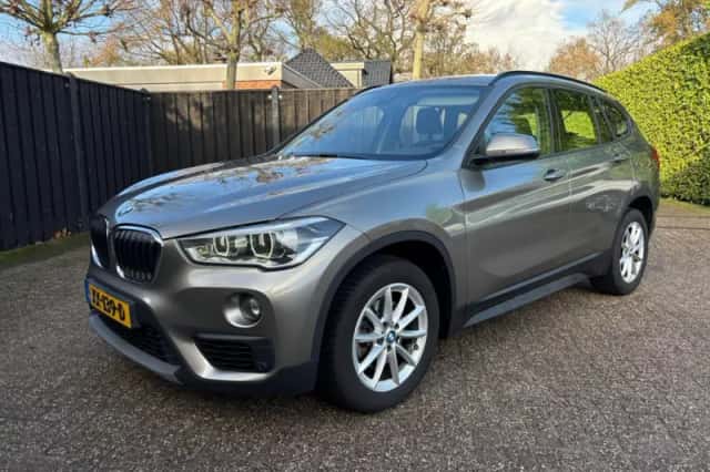 BMW X1 (2019) thumbnail 4