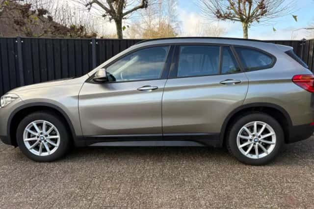 BMW X1 (2019) thumbnail 5
