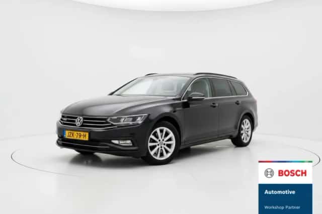 Volkswagen Passat (2021) thumbnail 1