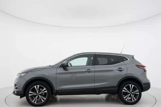 Nissan Qashqai (2021) thumbnail 3