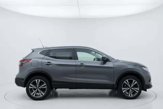 Nissan Qashqai (2021) thumbnail 4