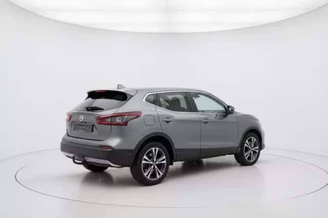 Nissan Qashqai (2021) thumbnail 5