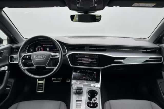 Audi A6 (2022) thumbnail 2