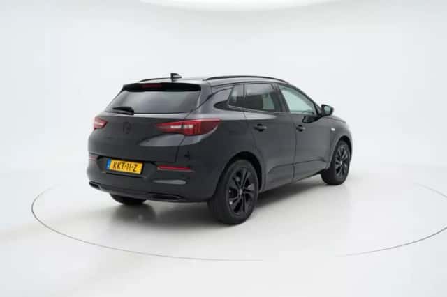 Opel Grandland (2022) thumbnail 3