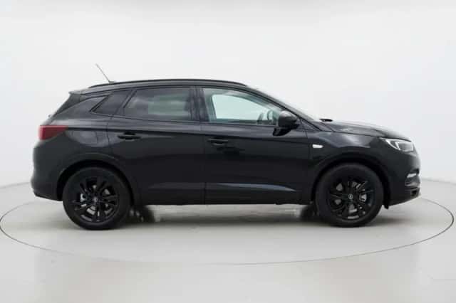 Opel Grandland (2022) thumbnail 4