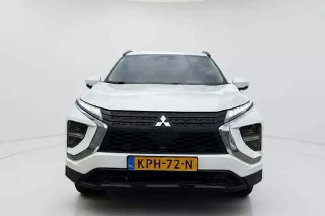Mitsubishi Eclipse Cross (2021) thumbnail 2