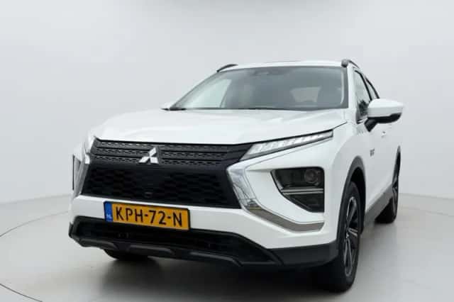 Mitsubishi Eclipse Cross (2021) thumbnail 3