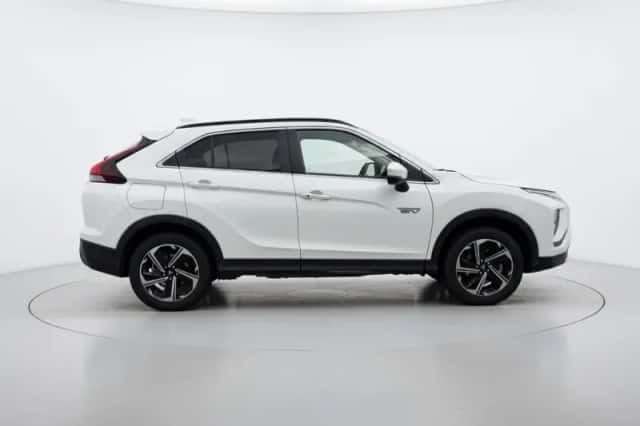 Mitsubishi Eclipse Cross (2021) thumbnail 4