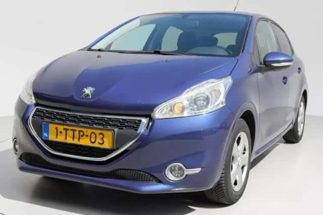 Peugeot 208 (2014) thumbnail 3