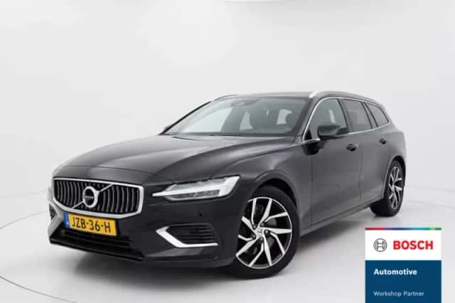 Volvo V60 (2021) thumbnail 1