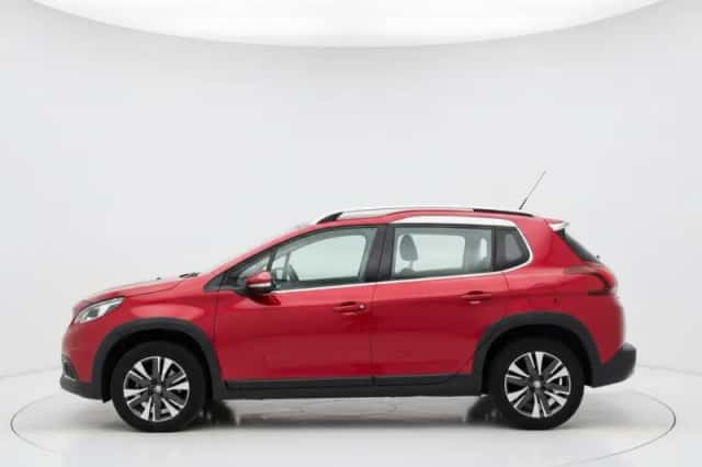Peugeot 2008 (2018) thumbnail 5