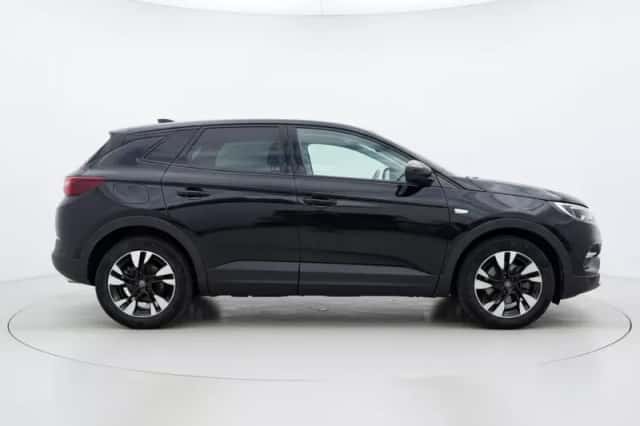 Opel Grandland (2022) thumbnail 4