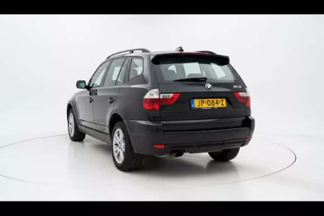 BMW X3 (2008) thumbnail 2